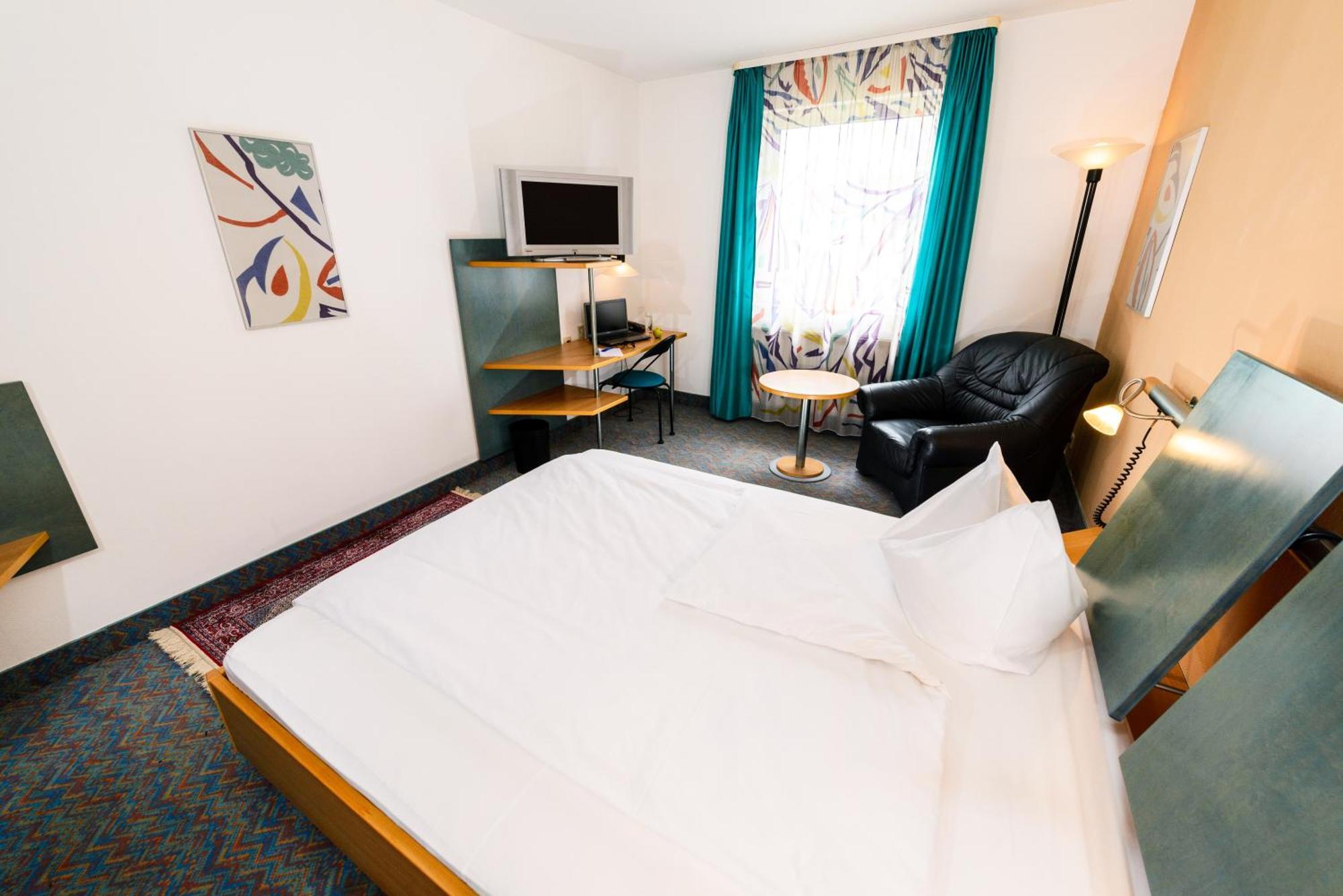 Hotel Residenz Schnelldorf Phòng bức ảnh