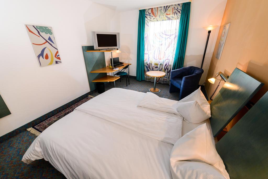 Hotel Residenz Schnelldorf Phòng bức ảnh