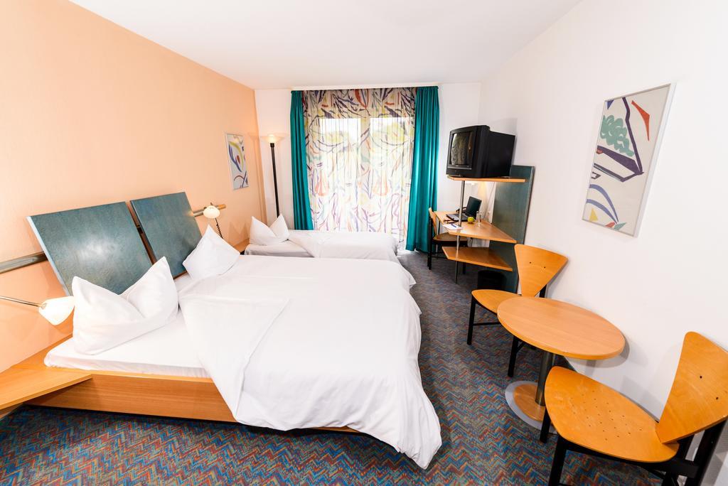 Hotel Residenz Schnelldorf Phòng bức ảnh