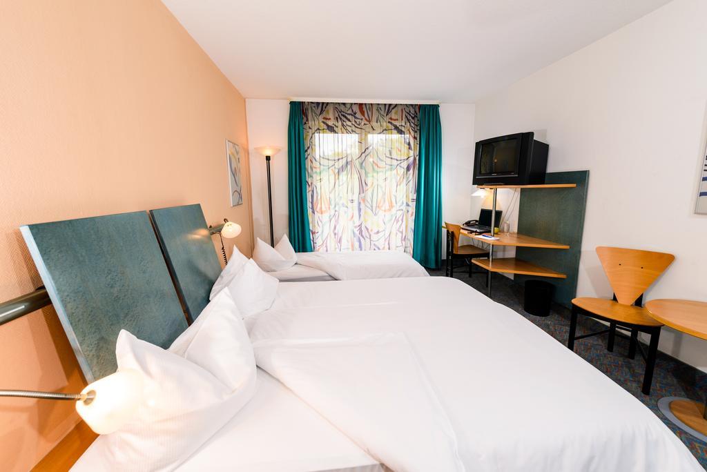 Hotel Residenz Schnelldorf Phòng bức ảnh